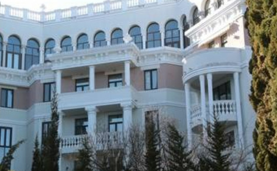 Nga bán đấu giá căn hộ của Tổng thống Ukraine ở Crimea