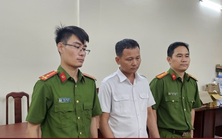 Đề nghị truy tố nhân viên bảo dưỡng máy bay ở Tân Sơn Nhất tiếp tay buôn lậu