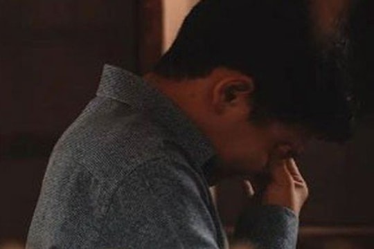 Người cha giàu có ủng hộ con một điều từ bé khiến cuộc sống của con lớn lên thất bại thảm hại