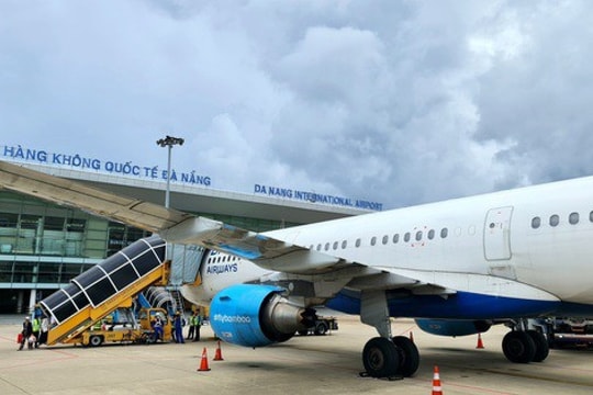 Hành khách trêu đùa mang theo súng, cả chuyến bay bị delay