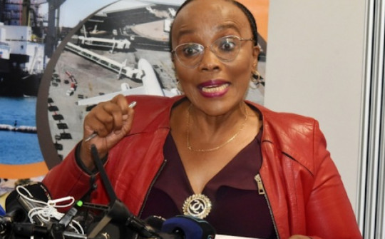 Nữ Bộ trưởng Nam Phi bị gí súng vào đầu trong vụ cướp "chưa từng có"