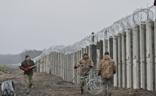 Căng thẳng Nga - Ukraine mới nhất ngày 13/11: Ukraine đặt 500.000 quả mìn dọc biên giới Nga, Belarus