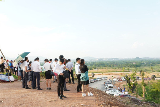 90 lô đất đấu giá tại Bắc Giang bị khách “bỏ của chạy lấy người”