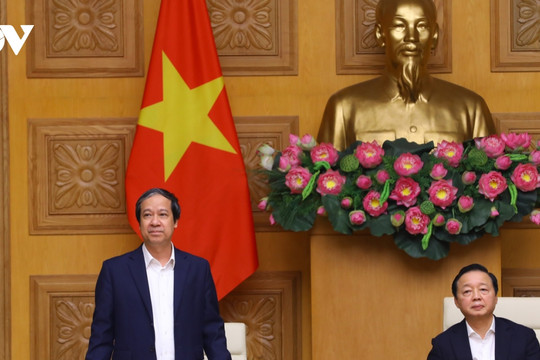 Phó Thủ tướng Trần Hồng Hà yêu cầu chuẩn hóa ngân hàng đề thi tốt nghiệp THPT