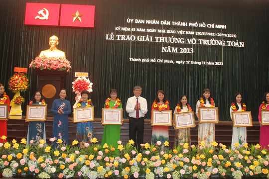 TPHCM tôn vinh 50 nhà giáo tiêu biểu nhận Giải thưởng Võ Trường Toản năm 2023