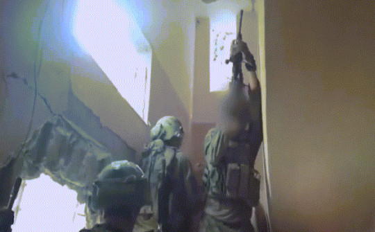 Video: Đặc công Israel đột kích vào khách sạn, đấu súng với lực lượng Hamas
