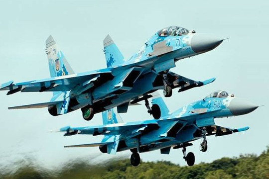 Phi công Ukraine đào tẩu tới Nga trên tiêm kích Su-27