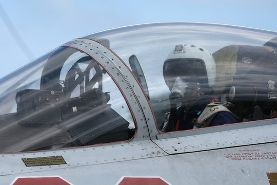 Tiết lộ thêm về phi công quân sự Ukraine đào tẩu sang Nga