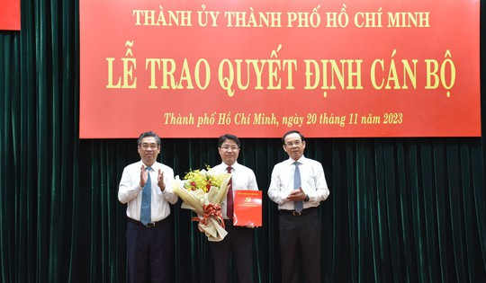 Ông Phạm Hồng Sơn làm Chánh Văn phòng Thành ủy TP HCM