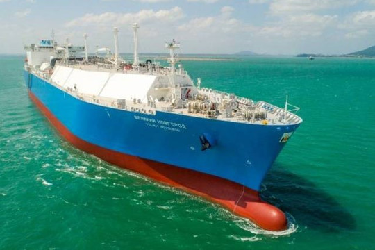 EU 'bí mật tài trợ' cho Moscow bằng cách mua LNG từ nước này