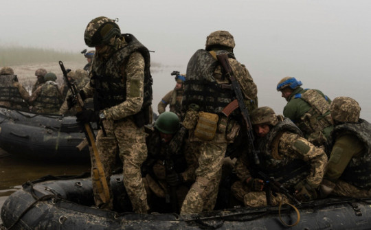 Mục tiêu thực sự của Ukraine sau khi vượt sông Dnipro ở Kherson?