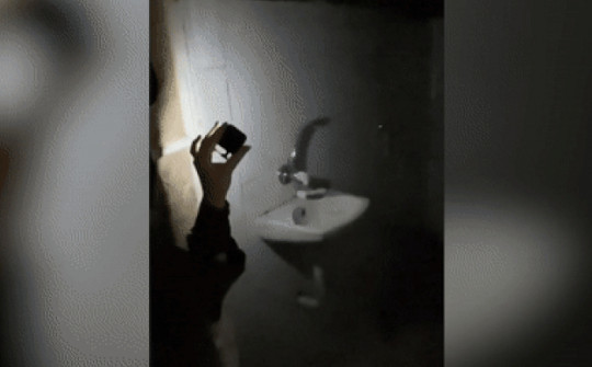 Video: Phòng điều hòa, bếp, phòng tắm… lộ ra trong hầm ngầm dưới bệnh viện lớn nhất Gaza