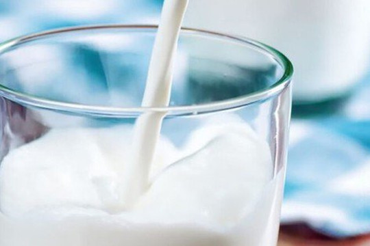 Tìm ra “thần dược” trong sữa: Hy vọng mới về vắc-xin trị ung thư?