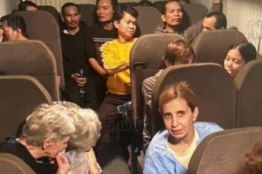 Những hình ảnh đầu tiên của 24 con tin được Hamas thả tự do