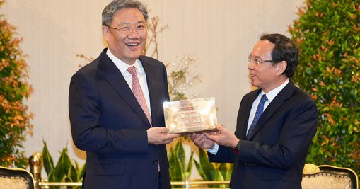 Bộ trưởng Thương mại Trung Quốc ấn tượng về sự phát triển của TP HCM