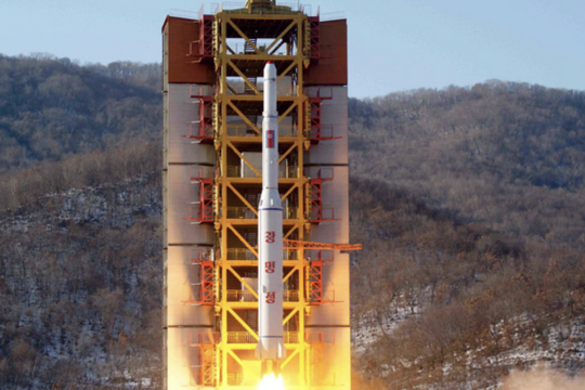 Mỹ trừng phạt loạt tin tặc và cá nhân Triều Tiên sau vụ phóng vệ tinh do thám