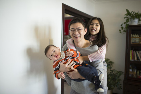 Trường Trung Quốc mở khóa học làm cha mẹ