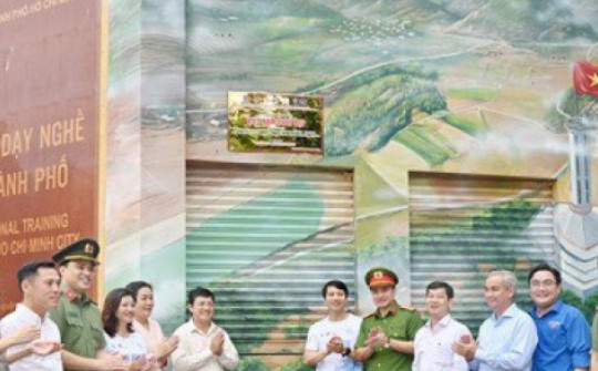 Ngắm con đường bích họa quảng bá nét đẹp Việt Nam vừa ra mắt tại trung tâm TPHCM