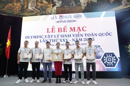 Bế mạc và trao giải thưởng kì thi Olympic Vật lý sinh viên toàn quốc lần thứ 25