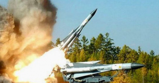 Nga đánh chặn 2 tên lửa S-200 của Ukraine trên Biển Azov
