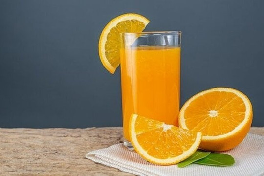 Uống nước cam hàng ngày có tác dụng gì?