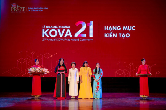 Phó chủ tịch Sao Thái Dương nhận giải thưởng Kova 2023