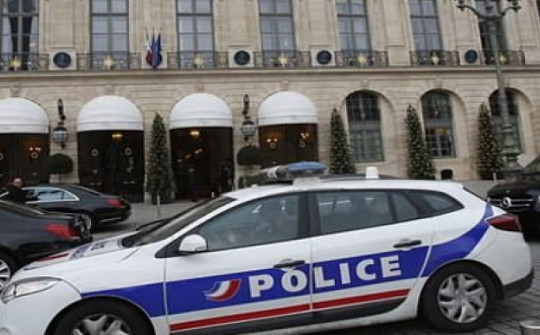 Pháp: Khách mất nhẫn kim cương trị giá 20 tỷ đồng, khách sạn tìm thấy ở nơi khó tin