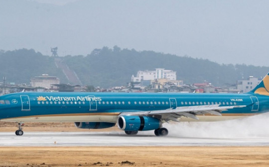 Lỗ lũy kế hơn 35.000 tỷ đồng, lãnh đạo Vietnam Airlines hưởng lương bao nhiêu?