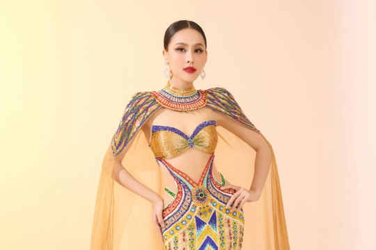 Cận cảnh váy dạ hội 20kg của Á hậu Ngọc Hằng tại chung kết Miss Intercontinental