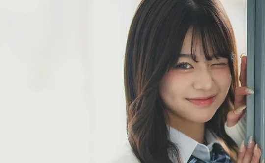Quán quân Nữ sinh trung học dễ thương nhất Nhật Bản xinh như búp bê ở tuổi 16