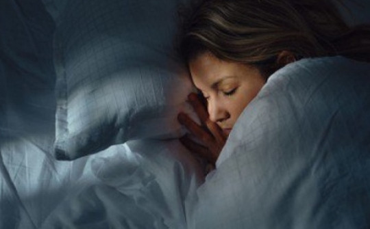 Đi ngủ mỗi ngày một giờ khác nhau: Cảnh báo đáng sợ