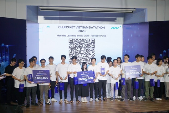 Trường ĐH Khoa học Tự nhiên TPHCM giành quán quân Vietnam Datathon
