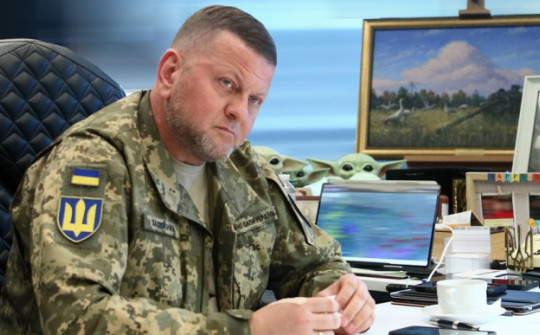 Tổng Tư lệnh Ukraine lên tiếng về thiết bị "lạ" phát hiện trong văn phòng