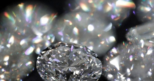 EU áp gói trừng phạt thứ 12 đối với Nga bao gồm nhập khẩu kim cương