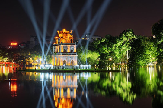 Những điểm du lịch đêm ở Hà Nội không thể bỏ qua