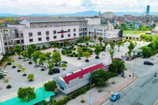 Bệnh viện tuyến huyện tại Hà Tĩnh nợ như “chúa chổm”