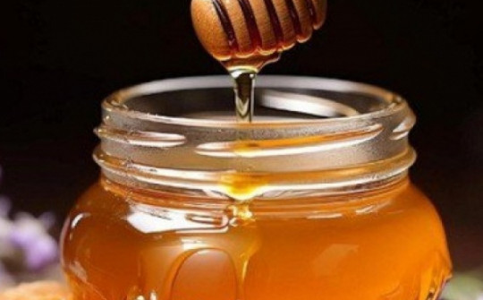 Trời lạnh nên uống mật ong vào thời điểm nào tốt cho sức khoẻ