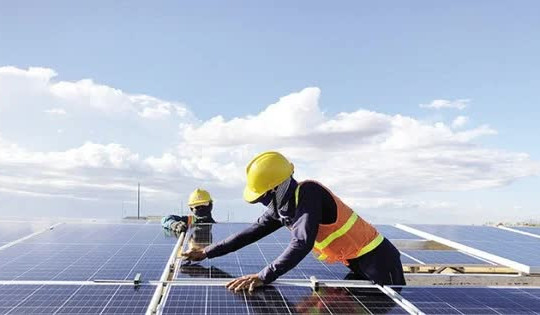 Điều tra việc Bộ Công thương tham mưu phê duyệt 154 dự án điện mặt trời
