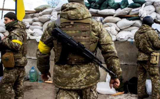 10 công dân Ukraine bỏ trốn khỏi đất nước theo cách không ngờ