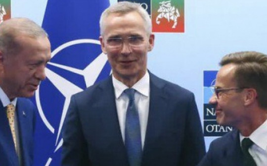 Thổ Nhĩ Kỳ “bật đèn xanh” phê duyệt Thụy Điển gia nhập NATO