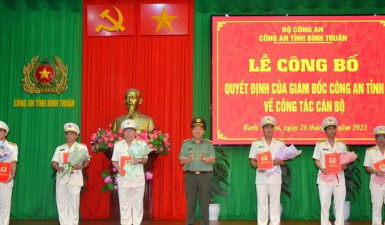Công an Bình Thuận điều động, bổ nhiệm 6 cán bộ chủ chốt