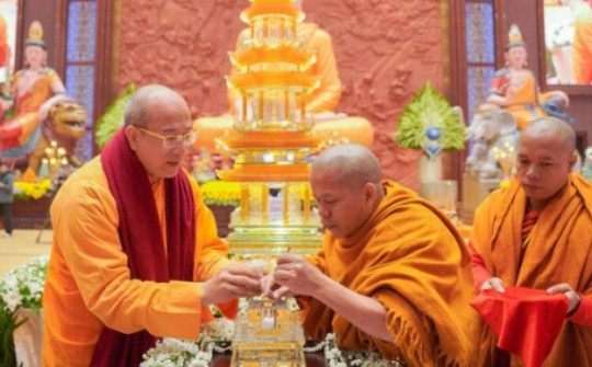 Chùa Ba Vàng chính thức lên tiếng về xá lợi tóc Đức Phật