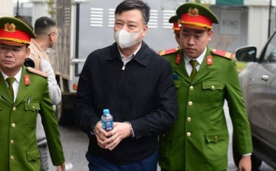 Đại án Việt Á: Những lần đưa nhận hối lộ hàng chục tỉ đồng