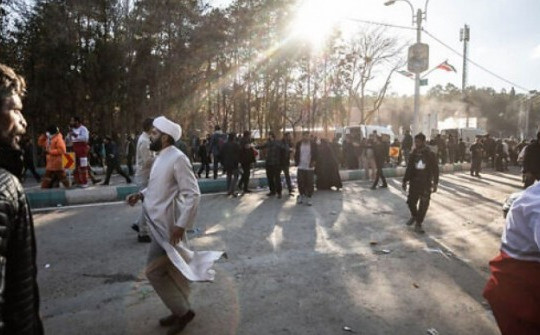 Nổ kép khiến hơn 100 người chết: Iran nêu mối ngờ, Mỹ lên tiếng