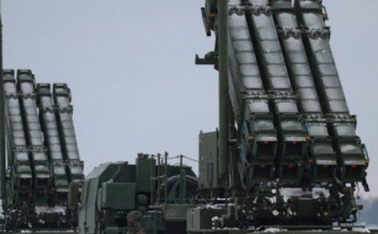 NATO mua thêm 1.000 tên lửa Patriot, họp khẩn với Ukraine