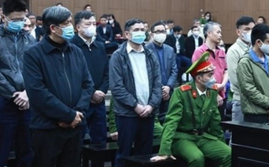 Những lời khai vội vàng trả tiền ở phiên tòa Việt Á