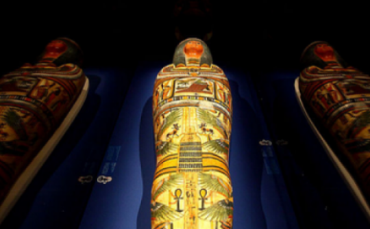 Lần đầu tiên phát hiện 3 xác ướp Ai Cập nằm trong nhau