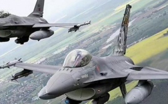 Đan Mạch trì hoãn giao tiêm kích F-16 cho Ukraine?