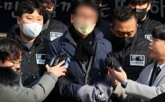 Động cơ của nghi phạm đâm vào cổ chủ tịch đảng Dân chủ Hàn Quốc