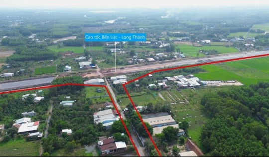 Toàn cảnh đường vành đai 3 đang mở qua huyện Nhơn Trạch, Đồng Nai